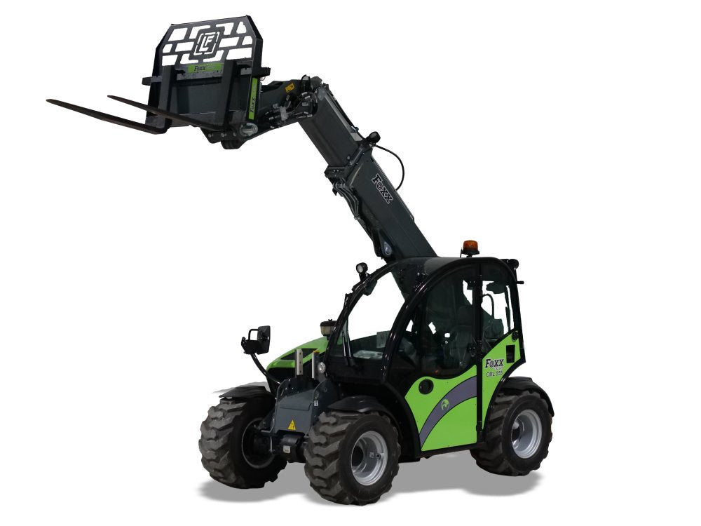 Foxx Loaders CML 555 CAB   50 HP Kubota w/ 36" MINI Pallet Forks